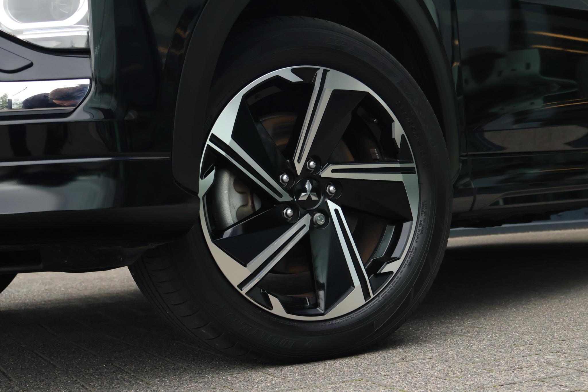 Mitsubishi Eclipse Cross 2.4 PHEV Prestige - Bild 4