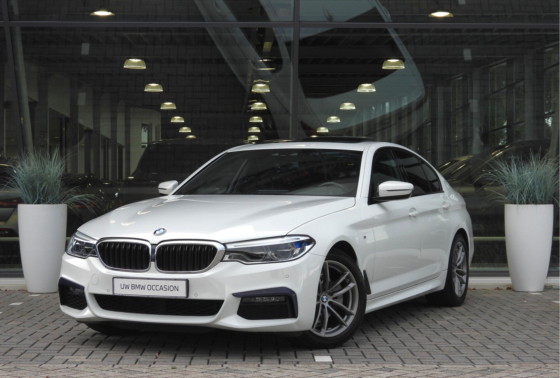 BMW 5 Serie 520i High Executive M Sport Automaat