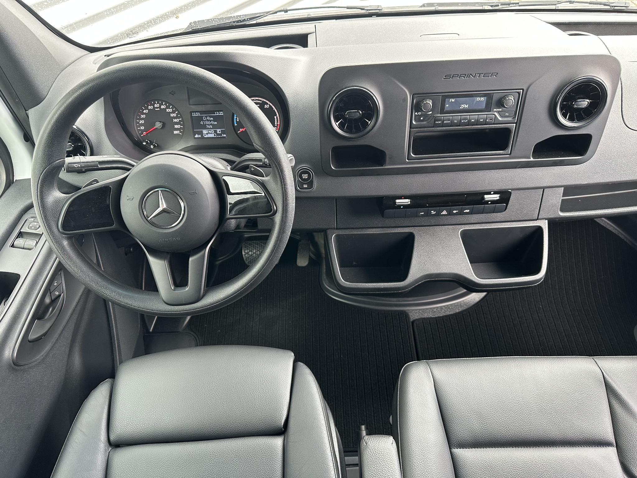 Mercedes-Benz eSprinter L2H2 Snelladen Leer Camera Airco 41kWh - Afbeelding 4