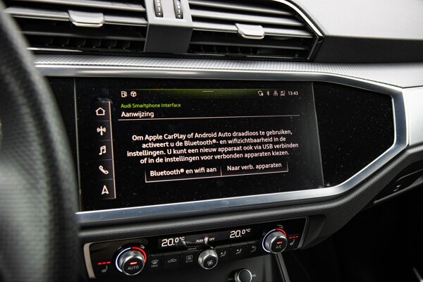 Apple Carplay/Android Auto