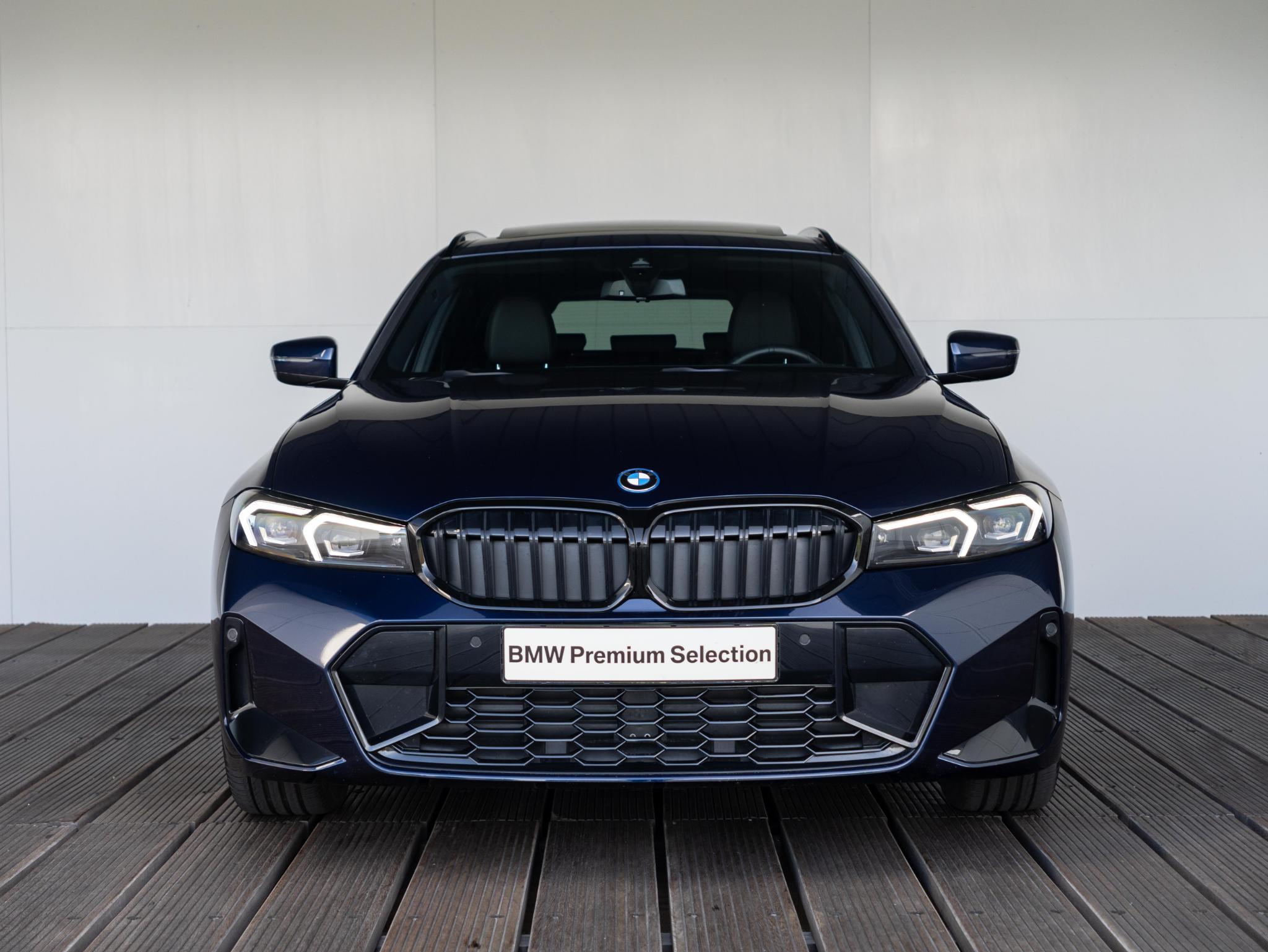 BMW 3 Serie Touring 330e - Afbeelding 3