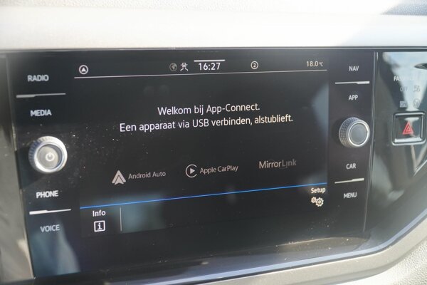 Apple Carplay/Android Auto