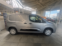 Opel Combo CARGO L1H1 1.5 TURBO D 100PK MT6 * PACK ULTIMATE * FLEX CARGO * VLOERPAKKET * NAVI * - Afbeelding 2