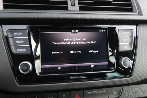 Apple Carplay/Android Auto
