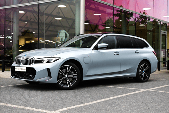 BMW 3 Serie Touring 330e M Sport Automaat