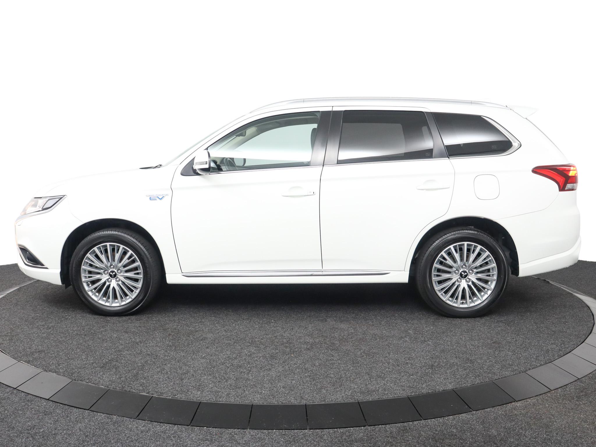 Mitsubishi Outlander 2.4 PHEV Pure+ - Afbeelding 2