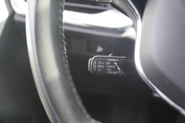 cruise control adaptief met Stop&Go cruise control adaptief met Stop&Go