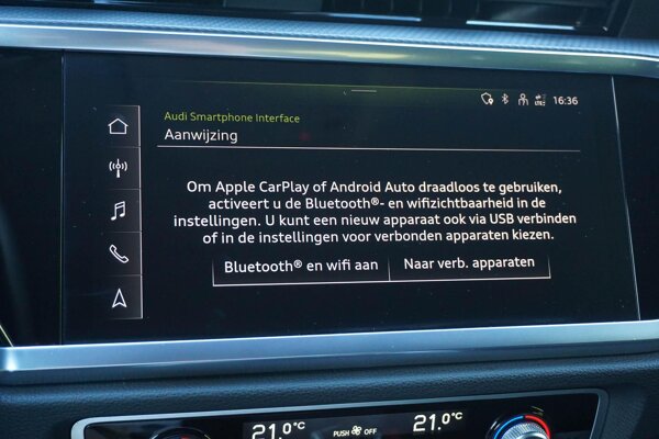 Apple Carplay/Android Auto