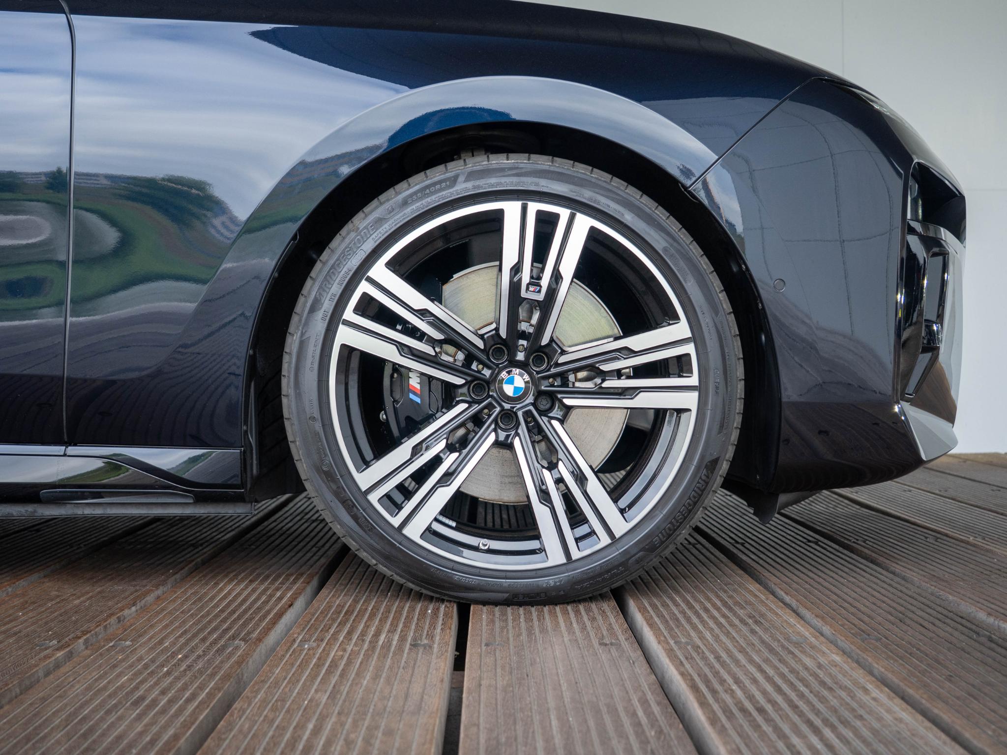 BMW 7 Serie Sedan M760e - Afbeelding 3