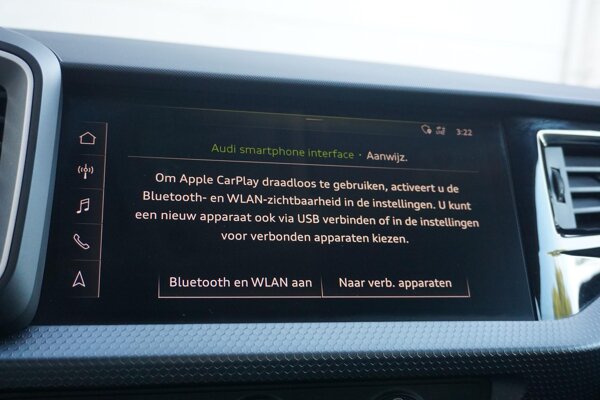 Apple CarPlay/Android Auto