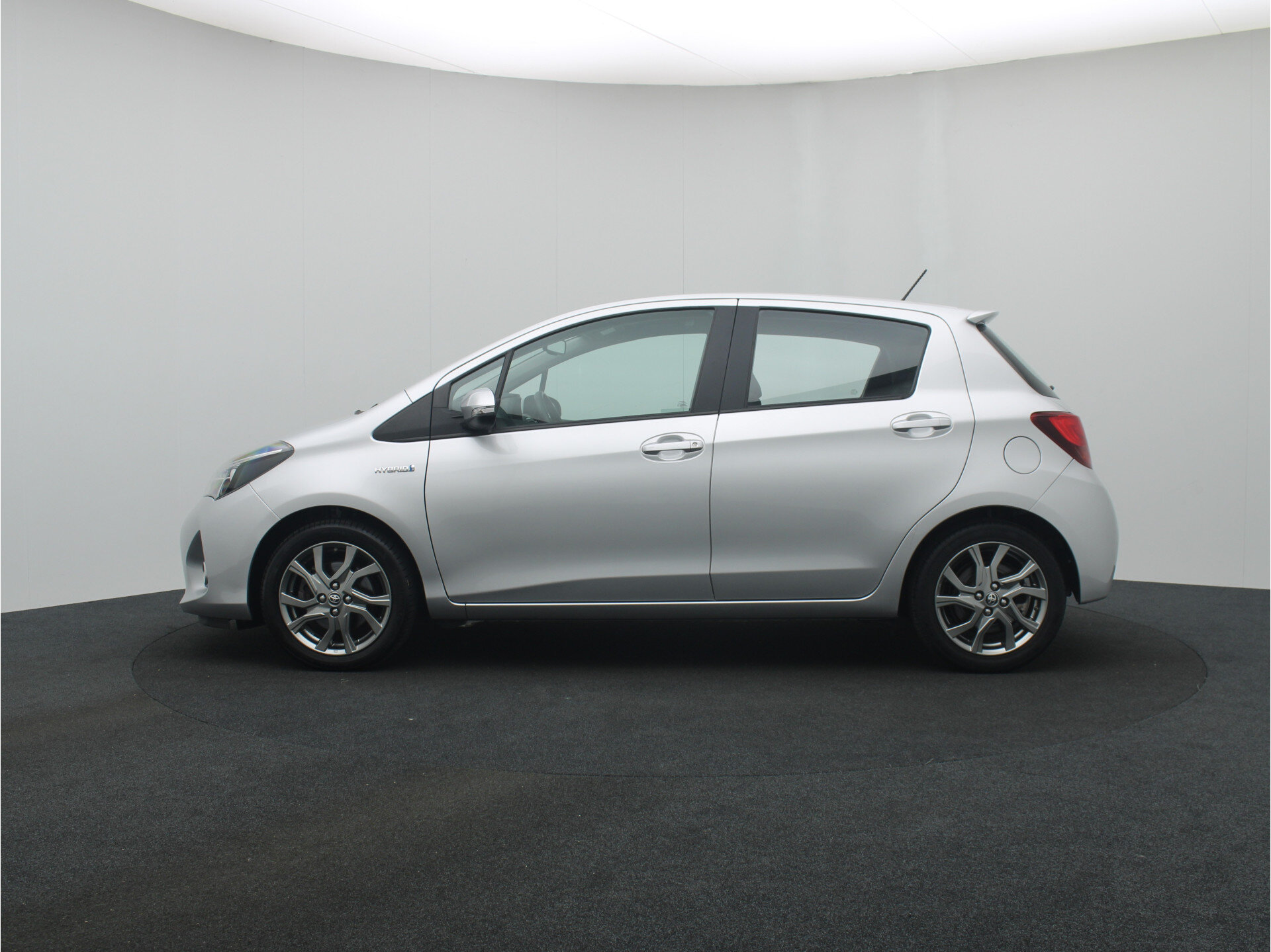 Toyota Yaris 1.5 Hybrid Dynamic - Afbeelding 2