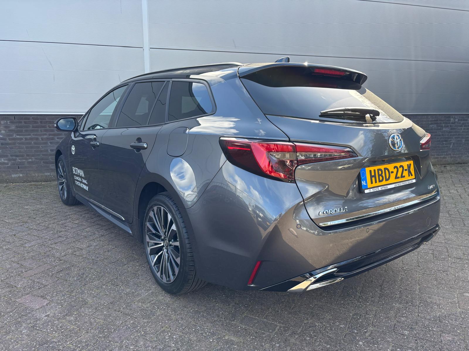 Toyota Corolla Touring Sports Hybrid 140 Dynamic Demonstratie Auto ! - Afbeelding 4