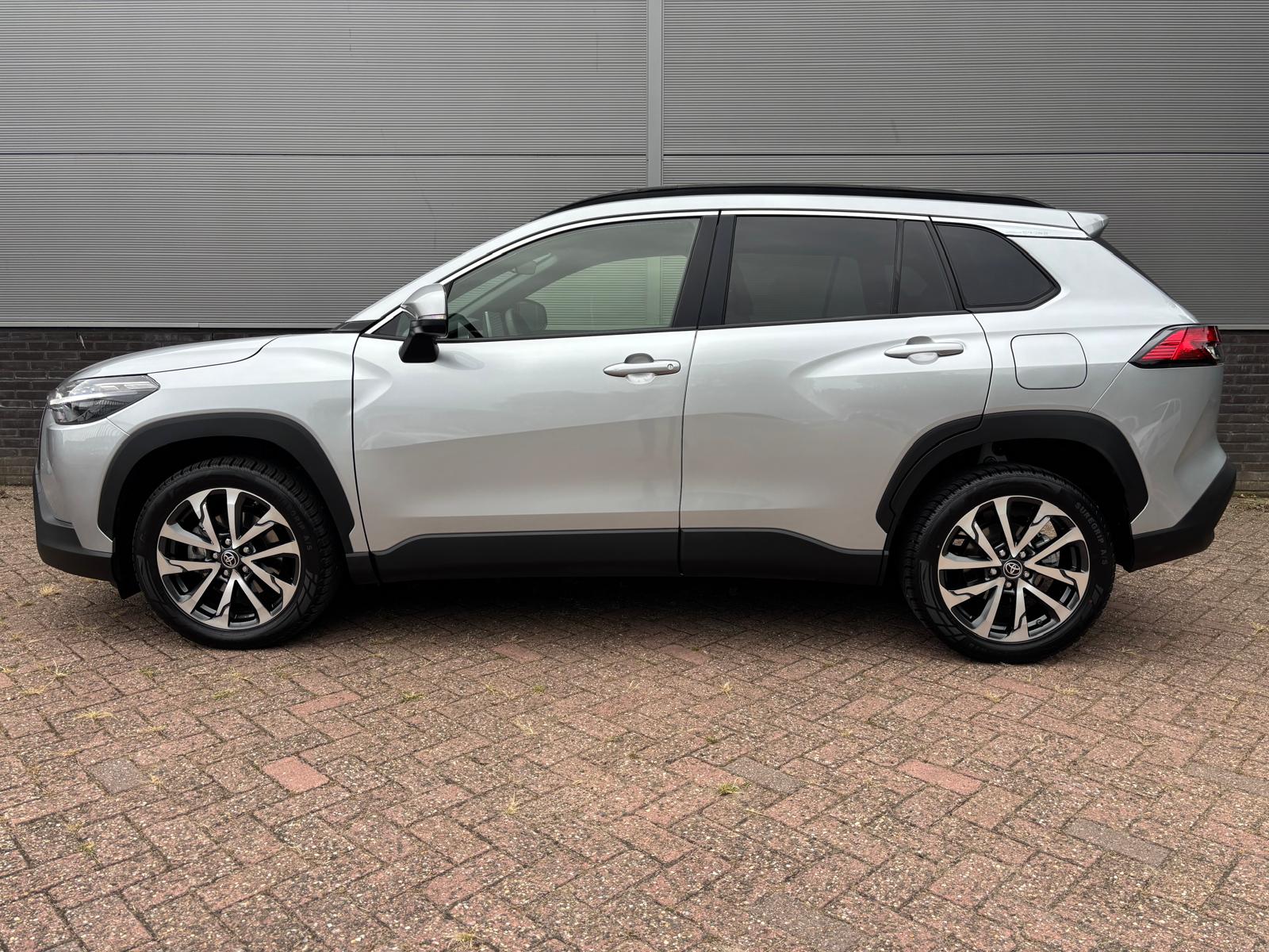 Toyota Corolla Cross Hybrid 140 Style Limited Stoel + Stuurverwarming - Afbeelding 2