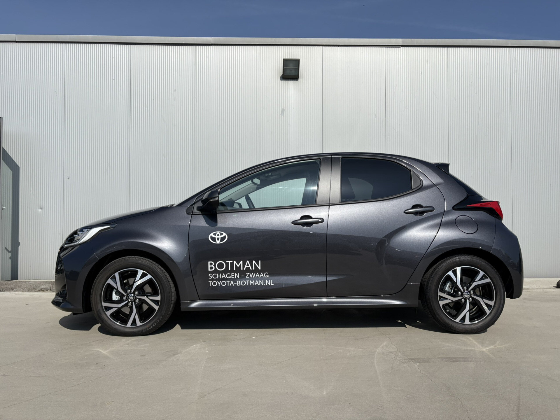 Toyota Yaris 1.5 Hybrid 115 First Edition Automaat - Afbeelding 3