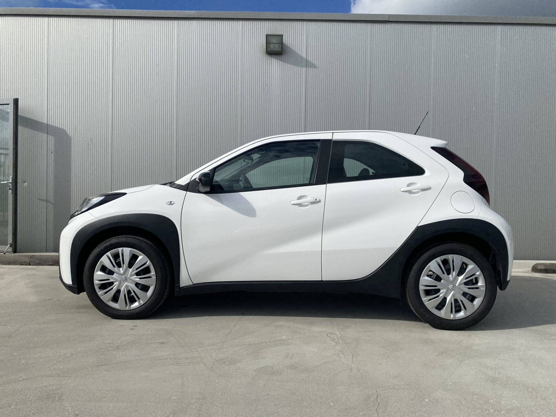 Toyota Aygo X 1.0 VVT-i MT play - Afbeelding 3