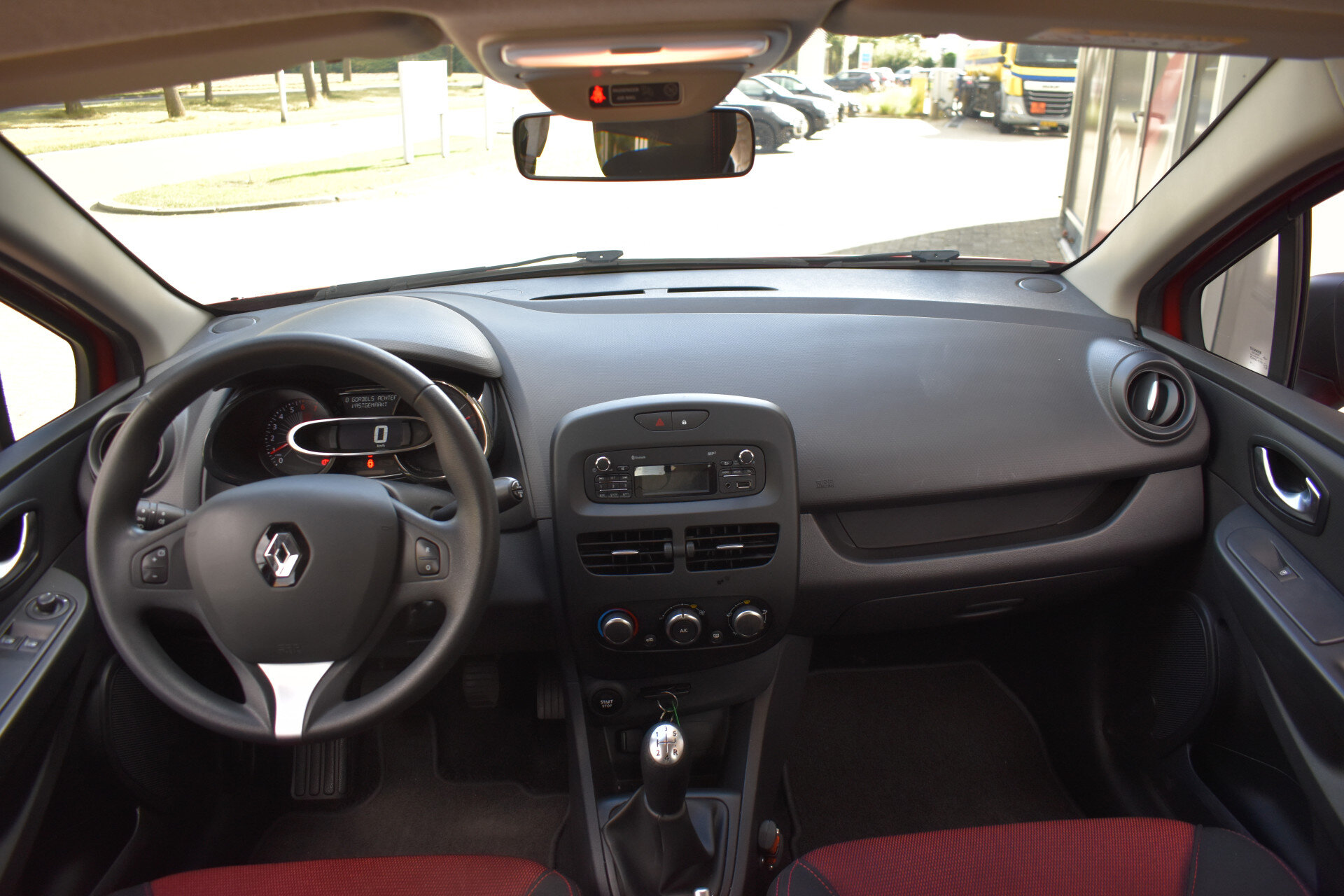 Renault Clio Estate 0.9 TCe Authentique / Cruise Control / Start- Stop / LED - Afbeelding 2