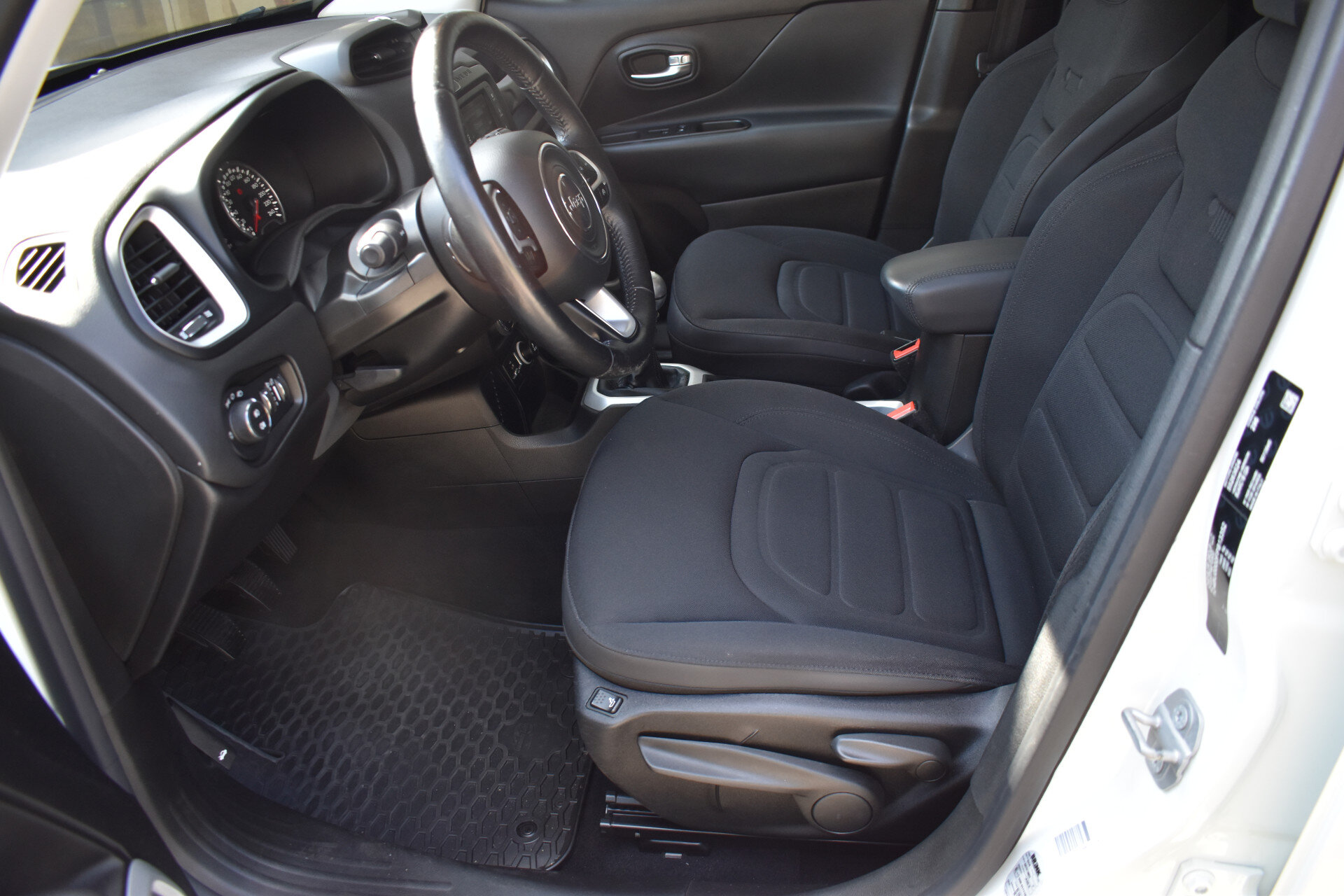 Jeep Renegade 1.4 MultiAir Opening Edition - Afbeelding 4