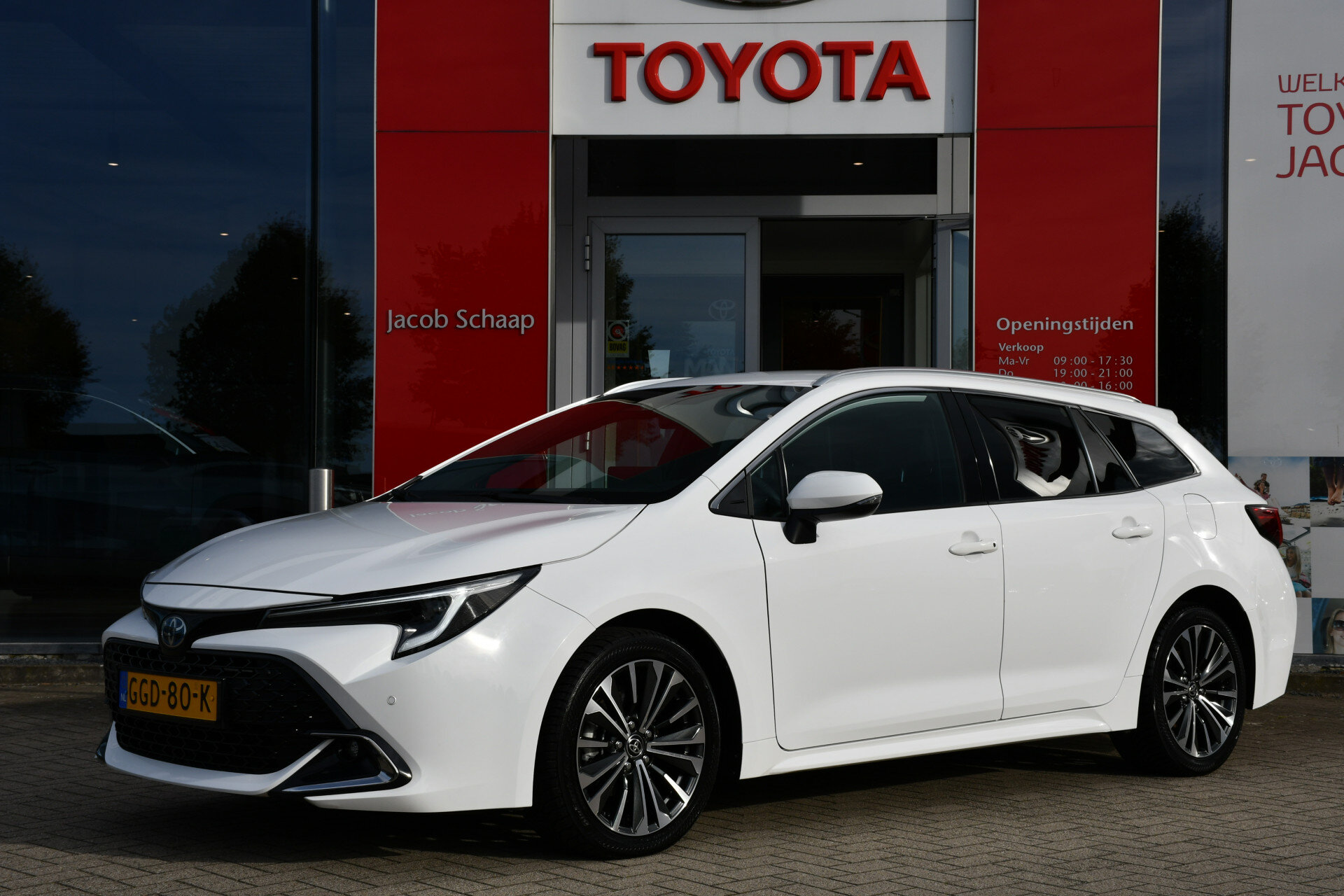 Toyota Corolla Touring Sports Hybrid 140 Dynamic + Automaat 140Pk