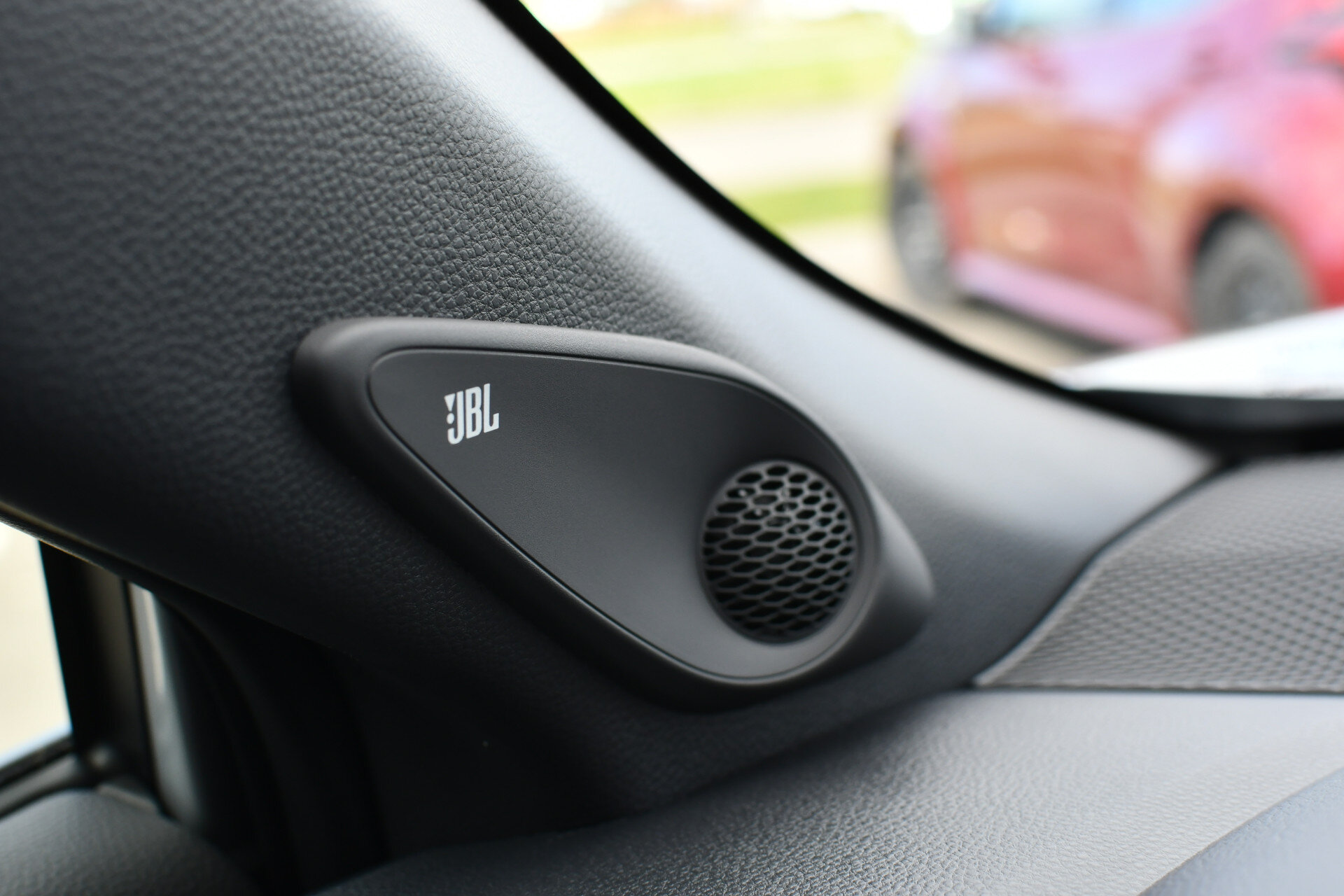 Toyota Corolla Cross Hybrid 200 Executive Automaat 197pk - Afbeelding 4