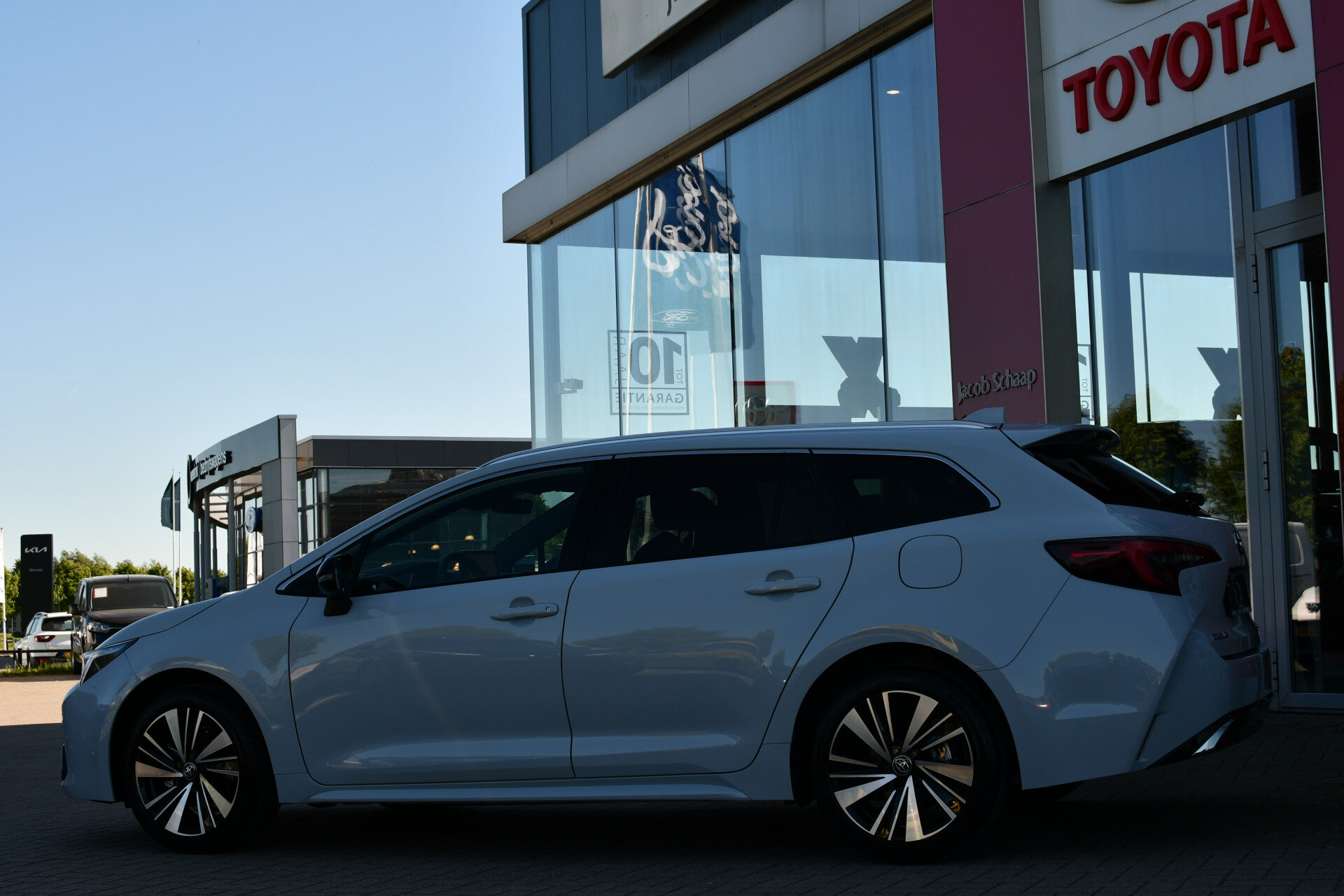 Toyota Corolla Touring Sports Hybrid 180 Dynamic Automaat 178pk - Afbeelding 3