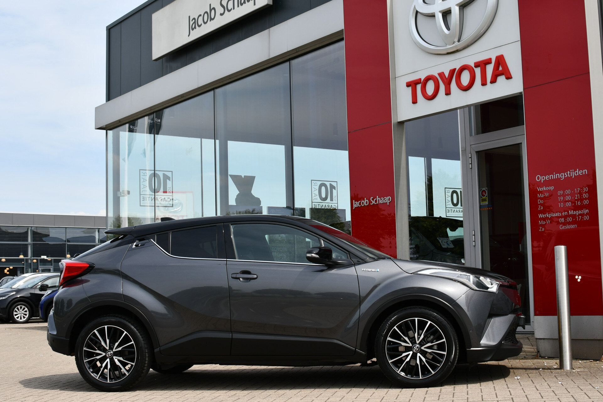 Toyota C-HR 1.8 Hybrid Style Automaat 122pk - Afbeelding 3