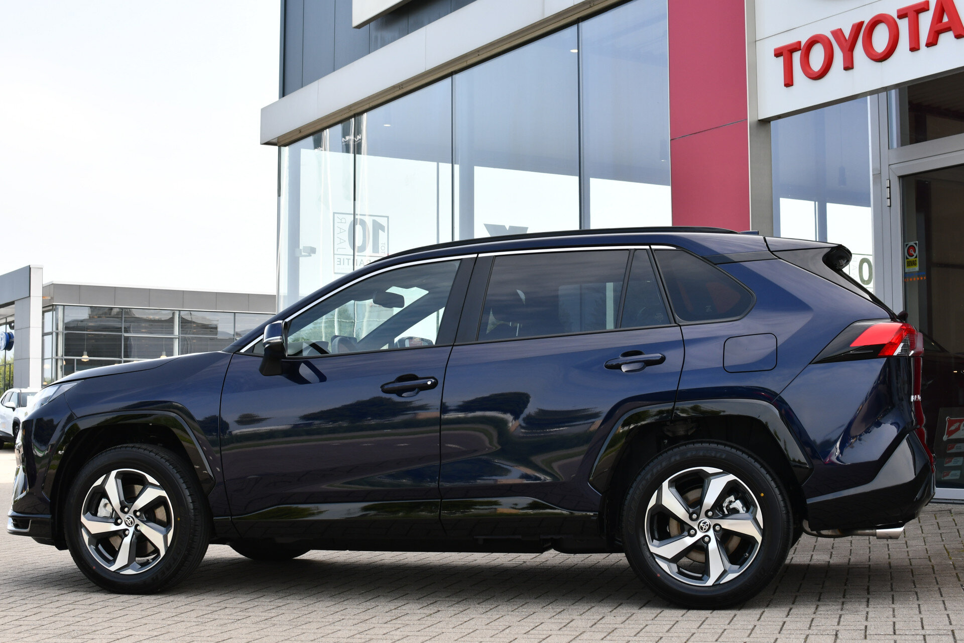 Toyota RAV4 2.5 Plug-in Hybrid AWD Dynamic Automaat 306pk - Afbeelding 3