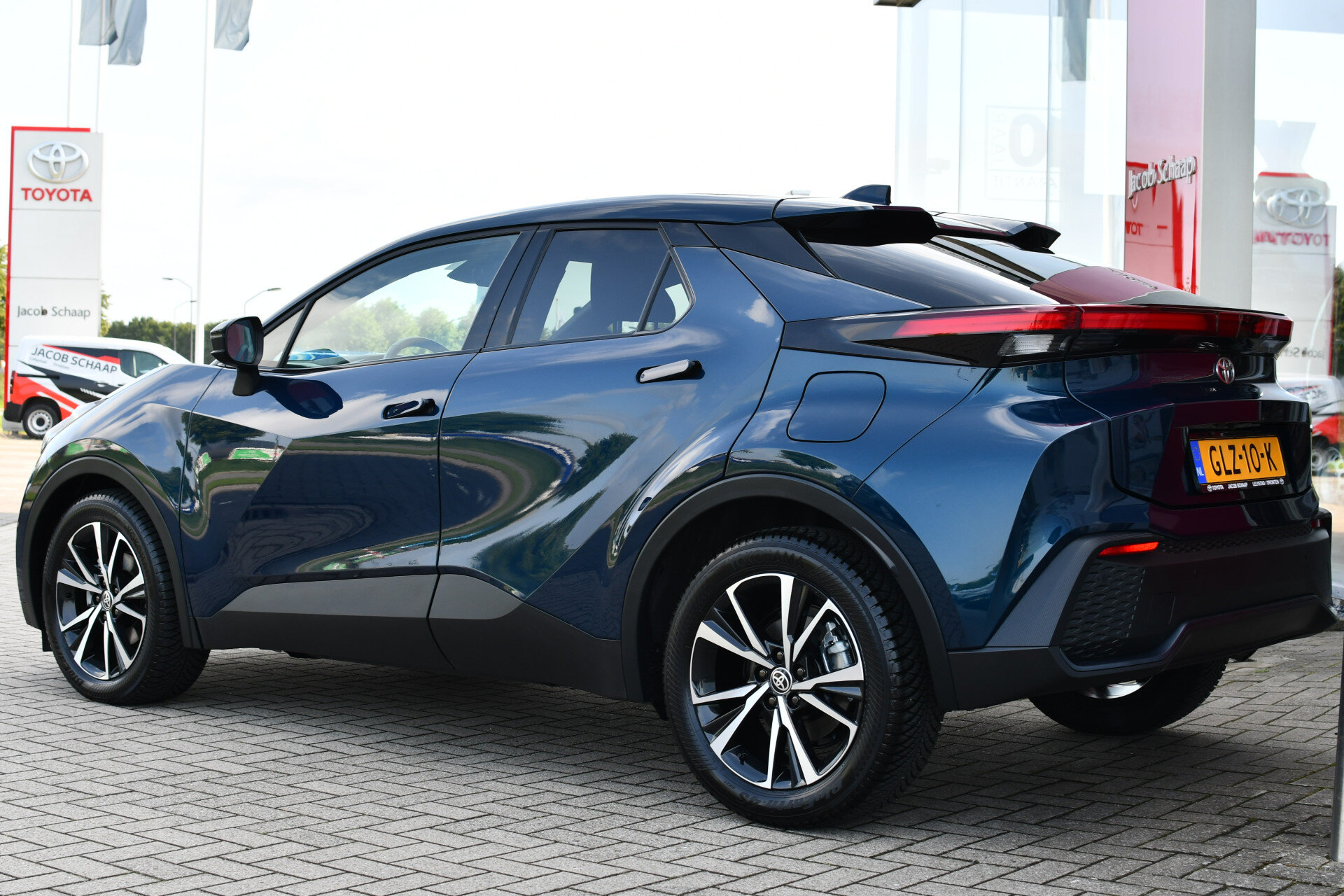 Toyota C-HR 1.8 Hybrid 140 Dynamic Automaat 140pk - Afbeelding 5