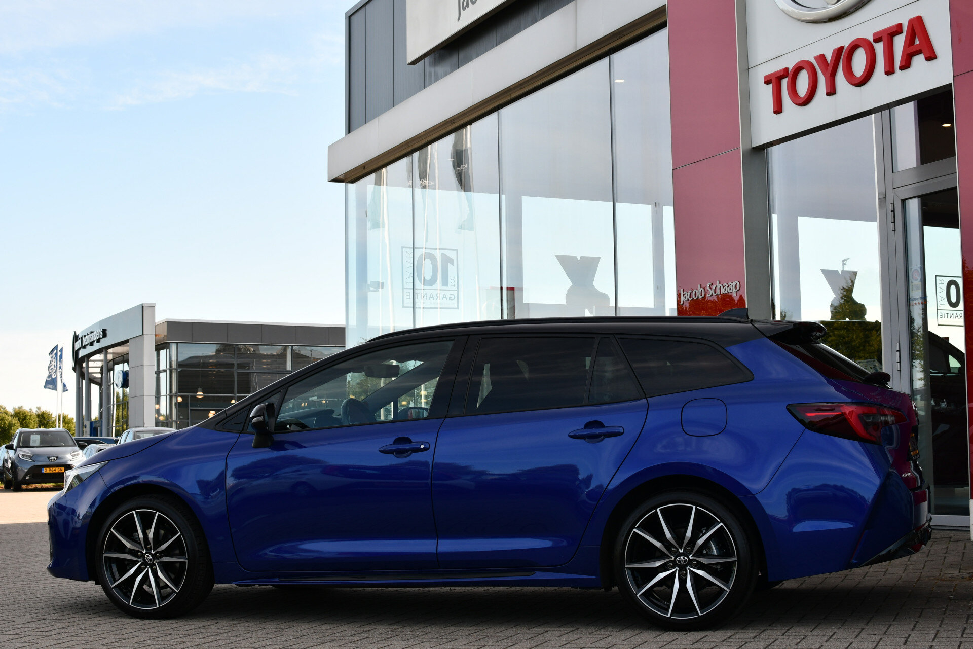 Toyota Corolla Touring Sports Hybrid 200 GR-Sport Plus Limited Automaat 197pk - Afbeelding 5