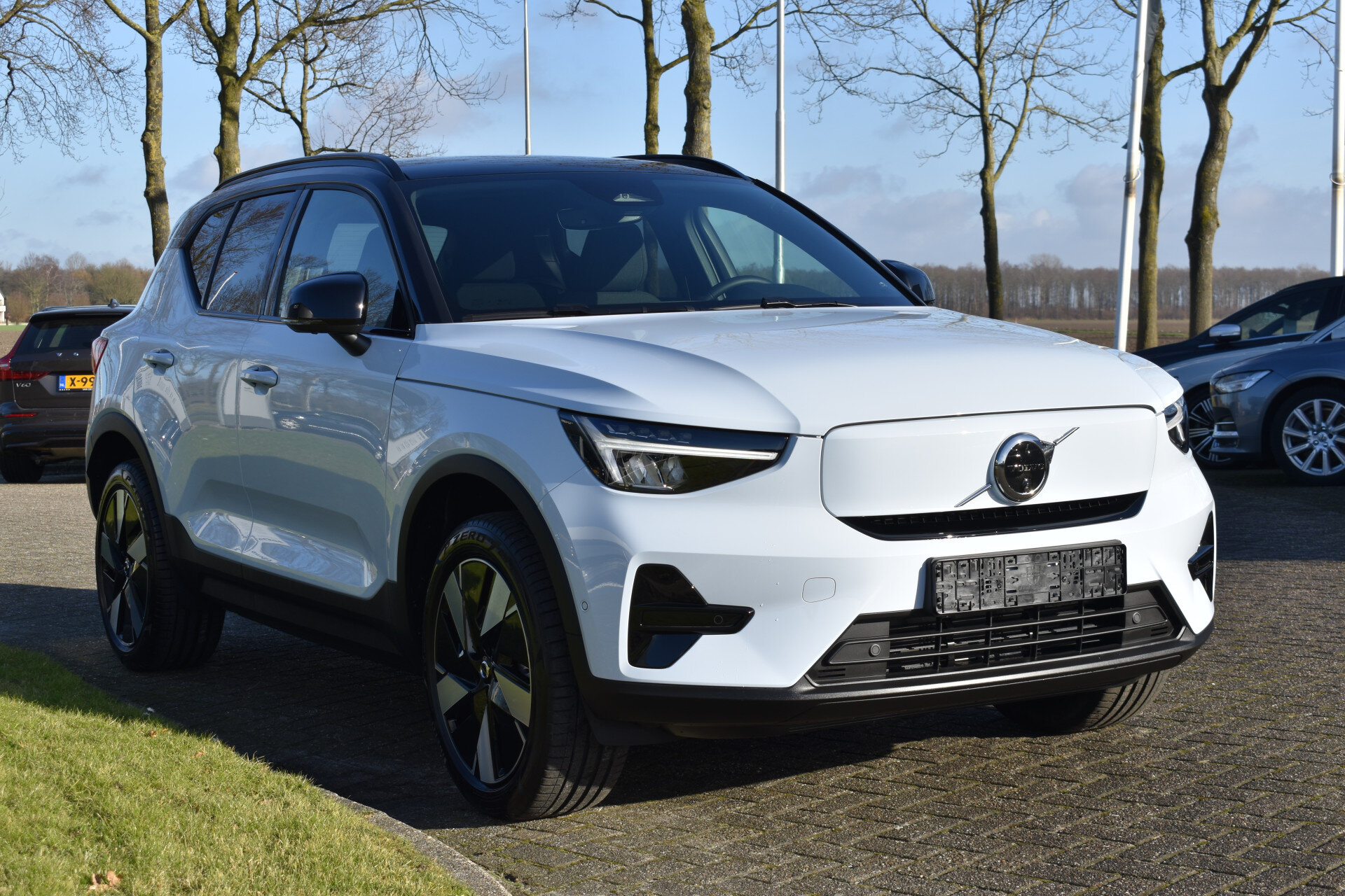 Volvo EX40 Extended Range 252PK Plus 82KWH - Afbeelding 3