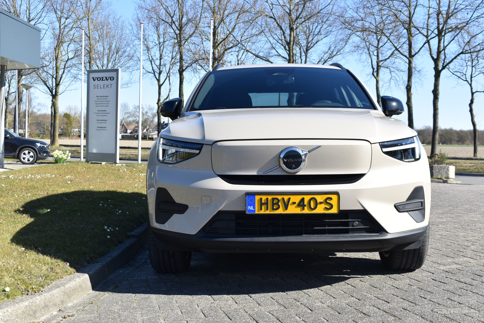 Volvo EX40 Extended Range Business edition 82 kWh - Afbeelding 3