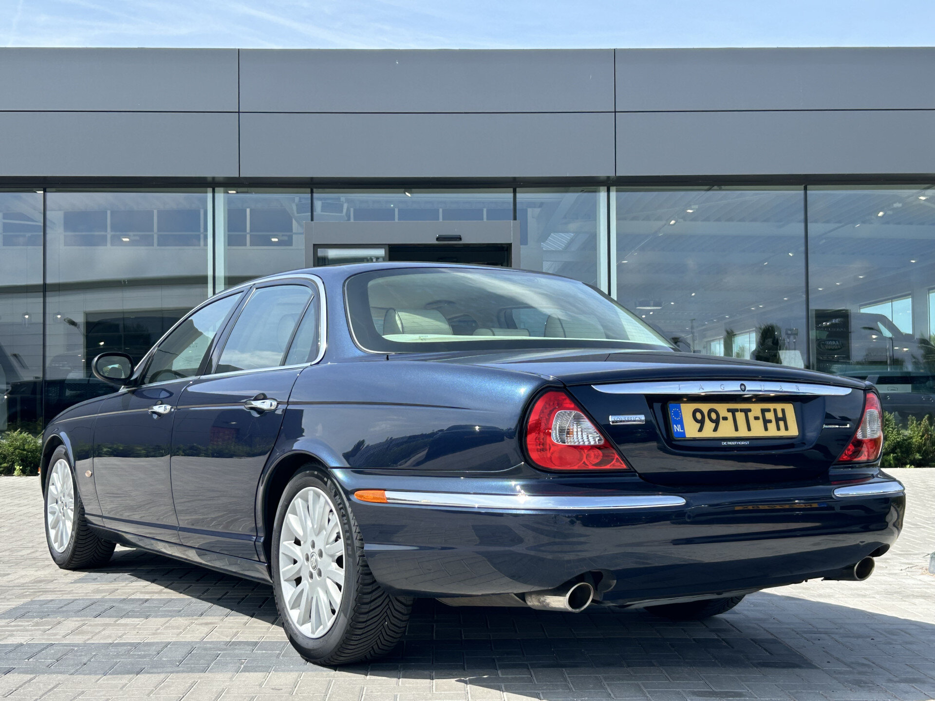 Jaguar XJ 4.2 298pk V8 Sovereign - Afbeelding 4