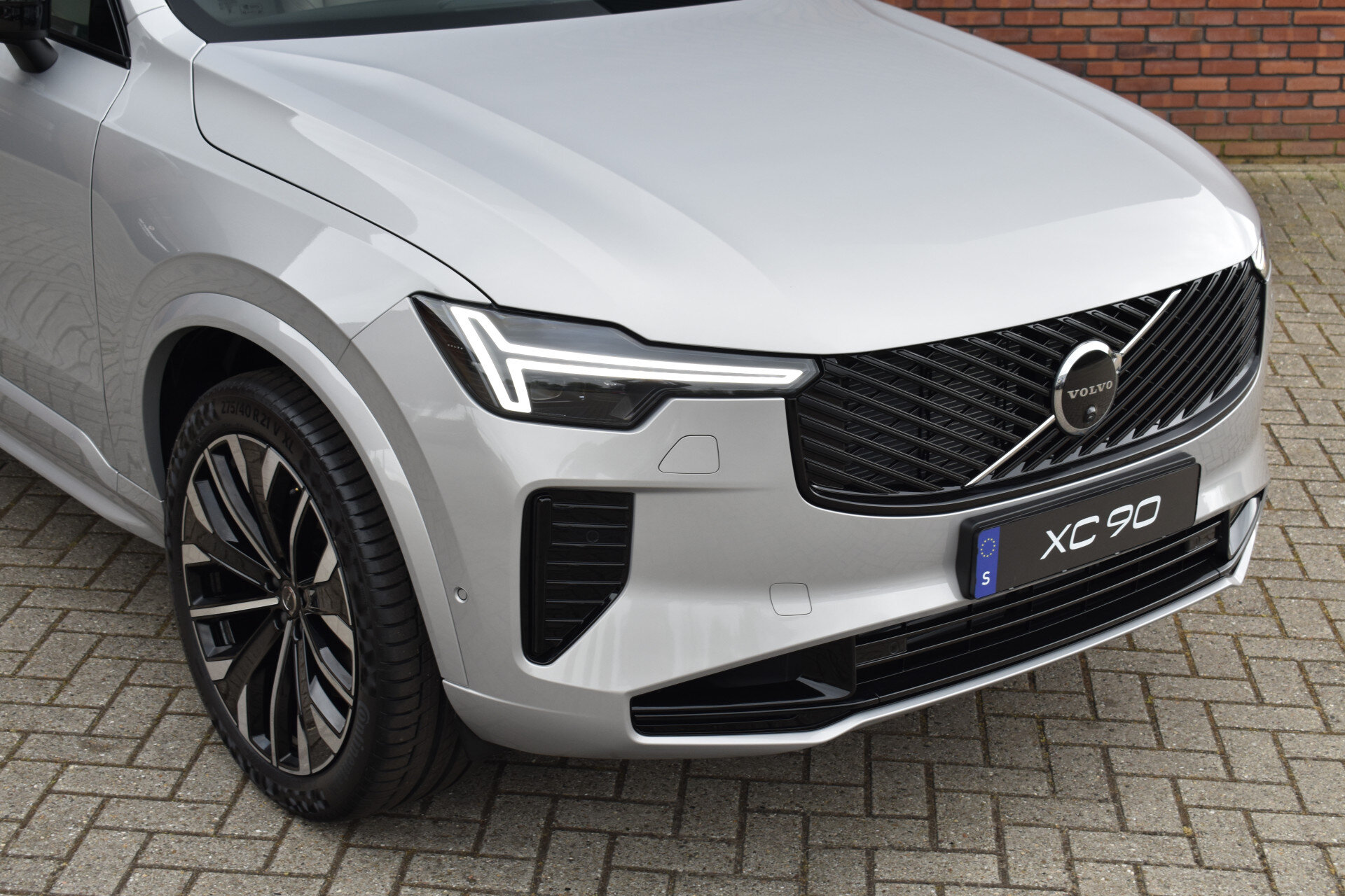 Volvo XC90 T8 455PK Plug-in hybrid AWD Ultra Dark - Afbeelding 2