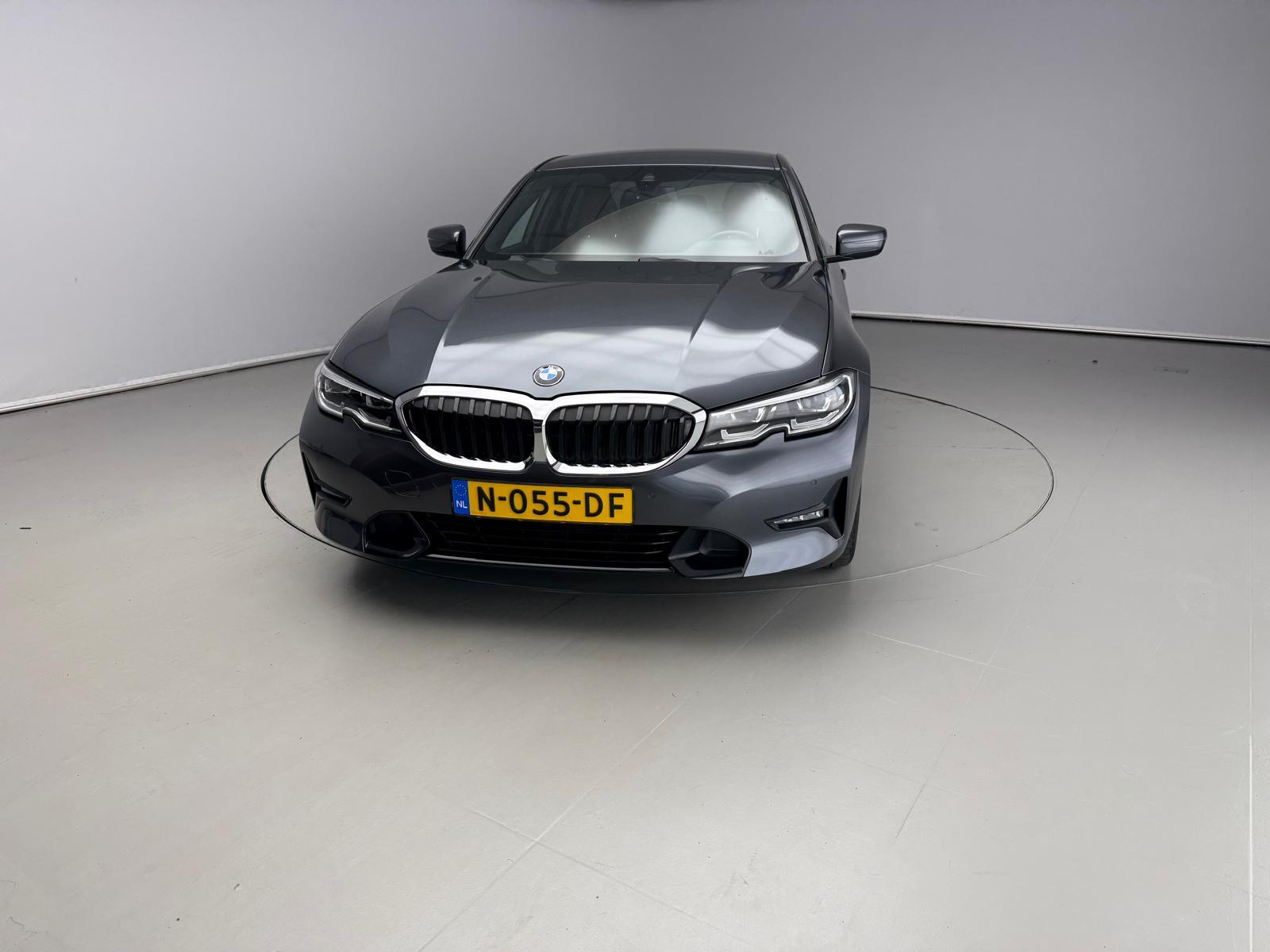 BMW 3 Serie Sedan 320i - Afbeelding 5
