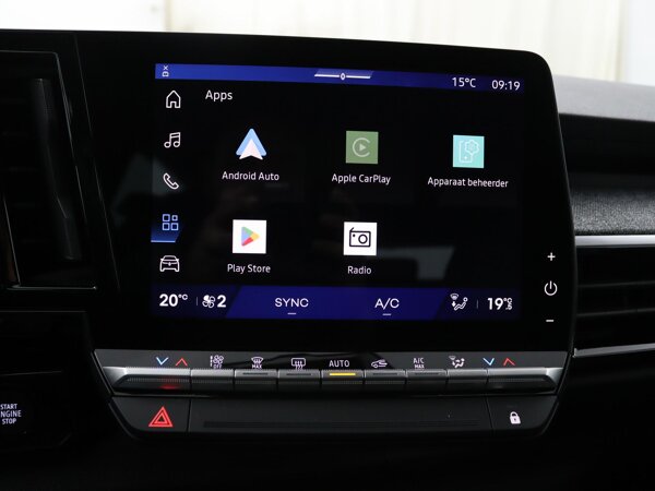 Apple Carplay/Android Auto