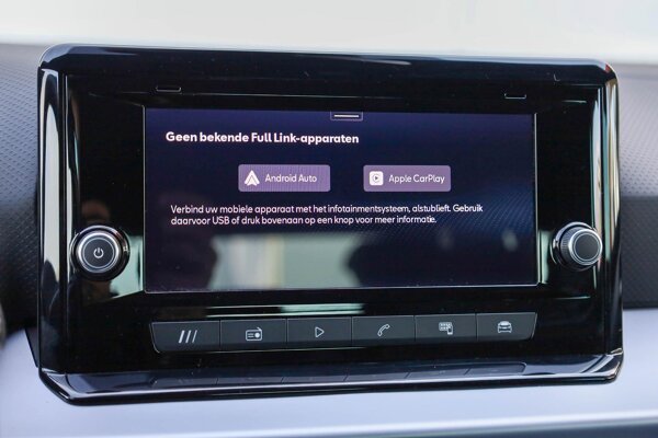 Apple Carplay/Android Auto