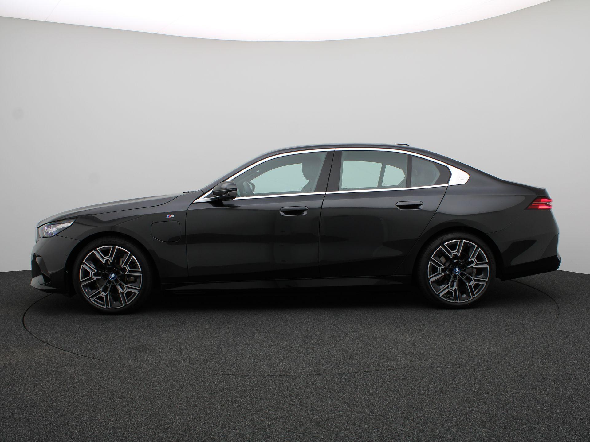 BMW 5 Serie Sedan 530e - Afbeelding 4