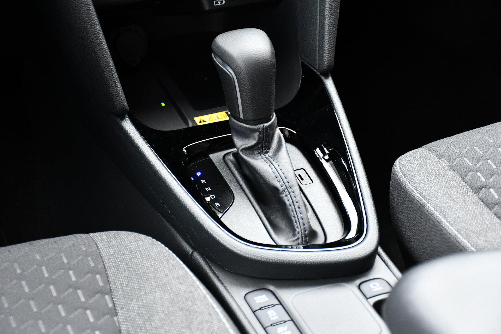 Toyota Yaris Cross 1.5 Hybrid 115 Dynamic Limited Automaat 116pk - Afbeelding 4