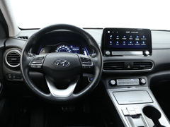 Hyundai KONA EV Comfort 64 kWh | Achteruitrijcamera | Navigatie | - Afbeelding 3