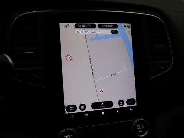 EASY LINK multimedia-en navigatiesysteemBose met 9,3" touchscreen