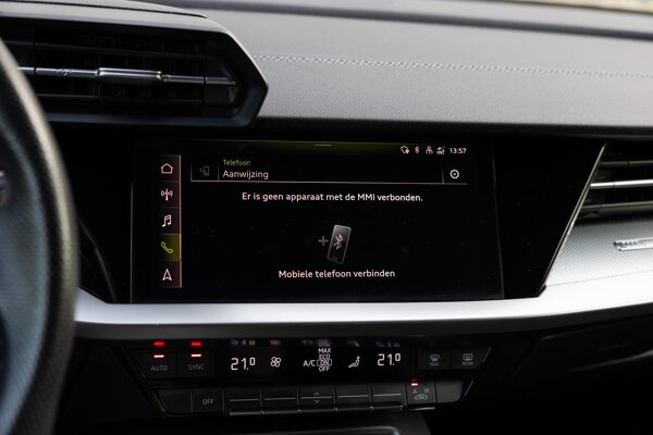Apple Carplay/Android Auto