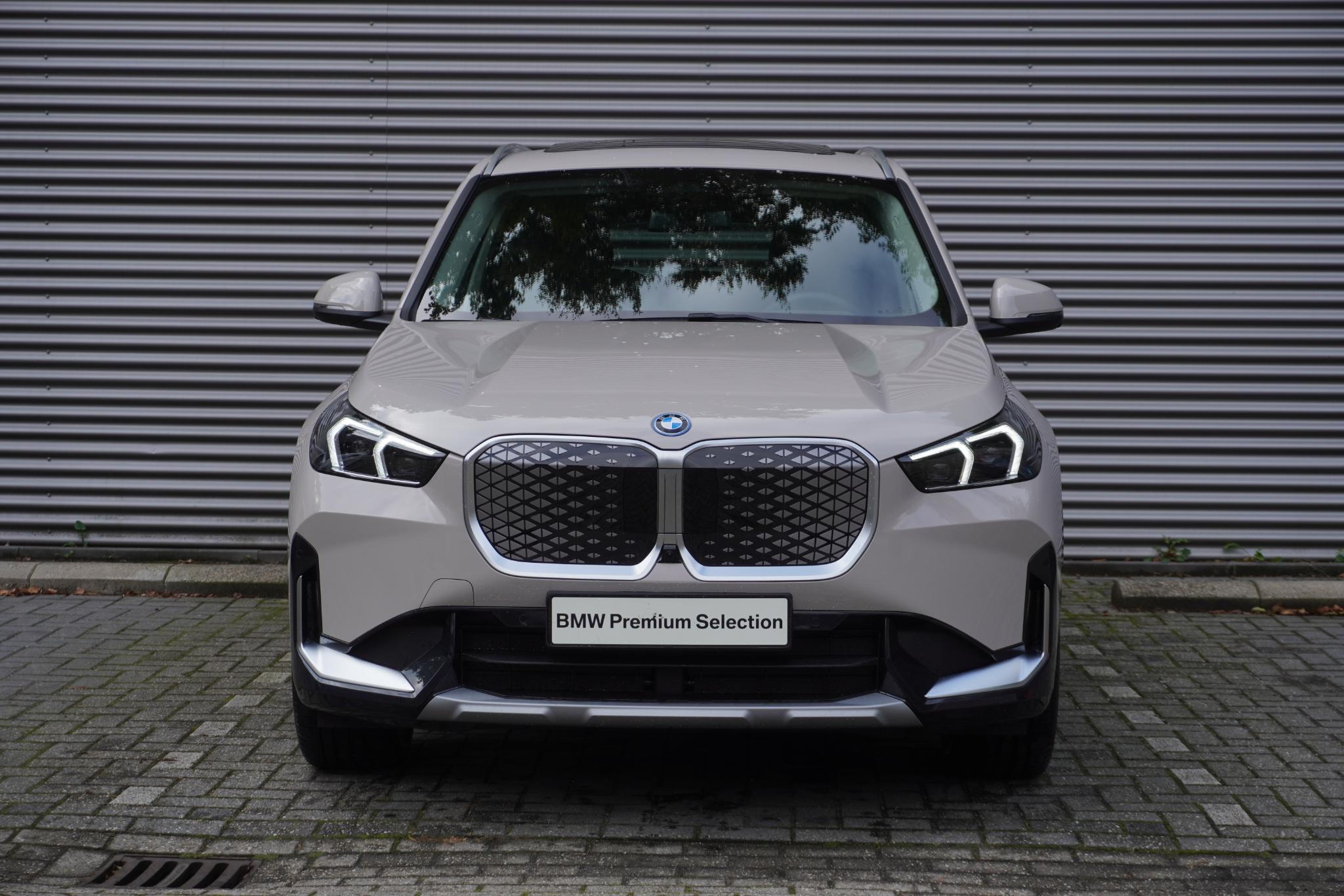 BMW iX1 eDrive20 - Afbeelding 3