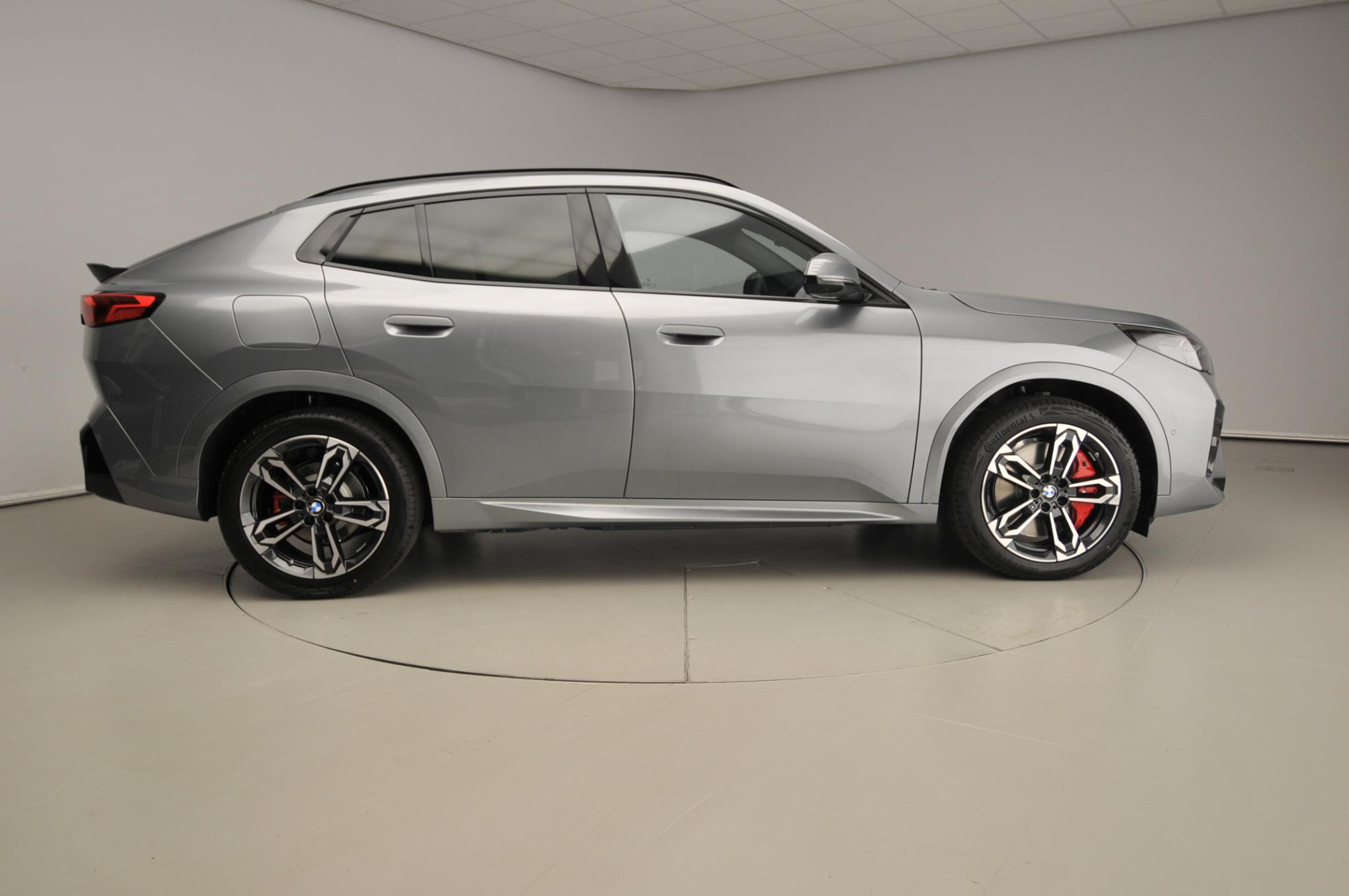 BMW iX2 eDrive20 - Afbeelding 4