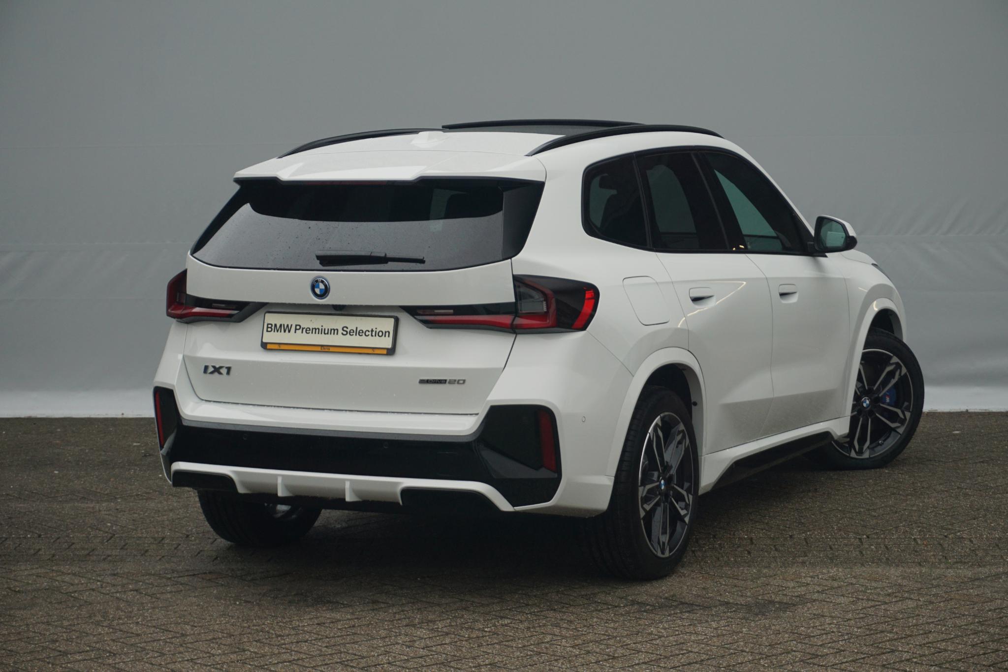 BMW iX1 eDrive20 M Sport - Afbeelding 3