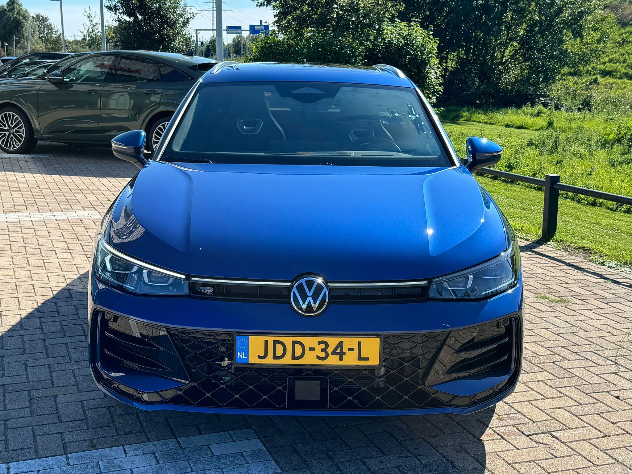 Volkswagen Passat Variant R-Line-Edition 1.5 eHybrid 150 kW / 204 pk Variant - Afbeelding 2