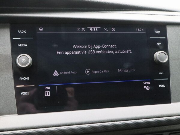Apple Carplay/Android Auto