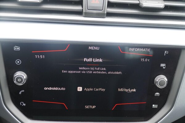 Apple Carplay/Android Auto