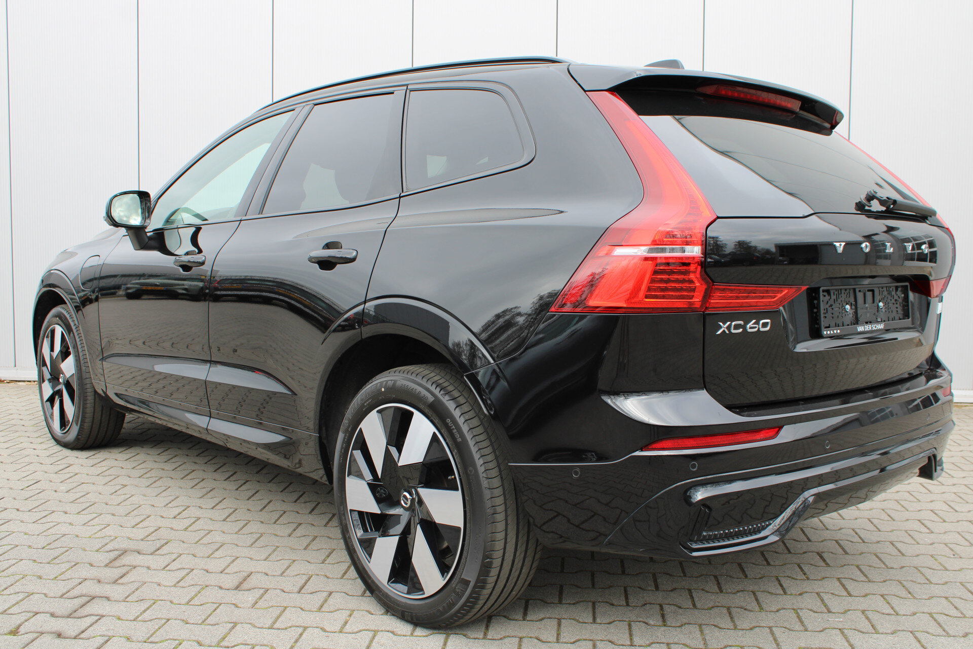 Volvo XC60 2.0 T8 Plug-in hybrid AWD Ultra Dark - Afbeelding 2