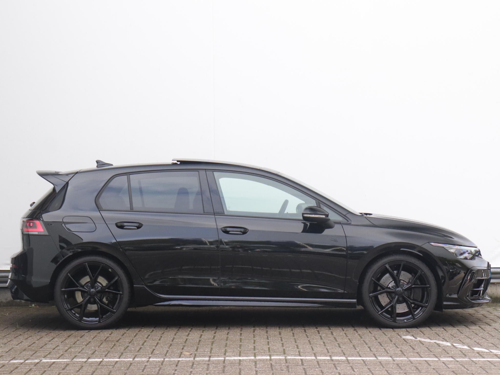 Volkswagen Golf 8.5 R 2.0 TSI 335 PK 4 Motion Black Edition - Afbeelding 2