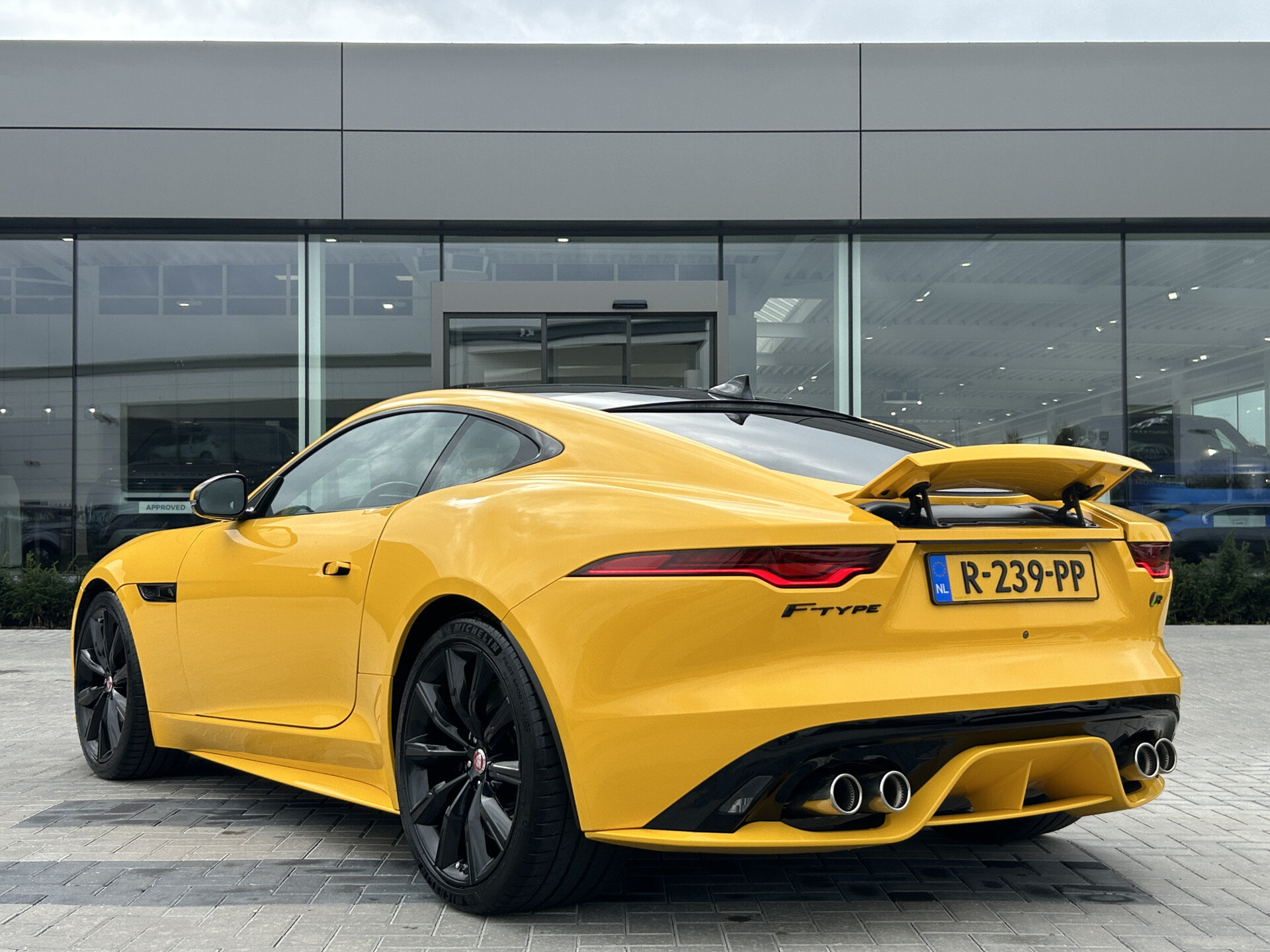 Jaguar F-Type P575 5.0 V8 575pk Aut. AWD Coupé - R - Afbeelding 5