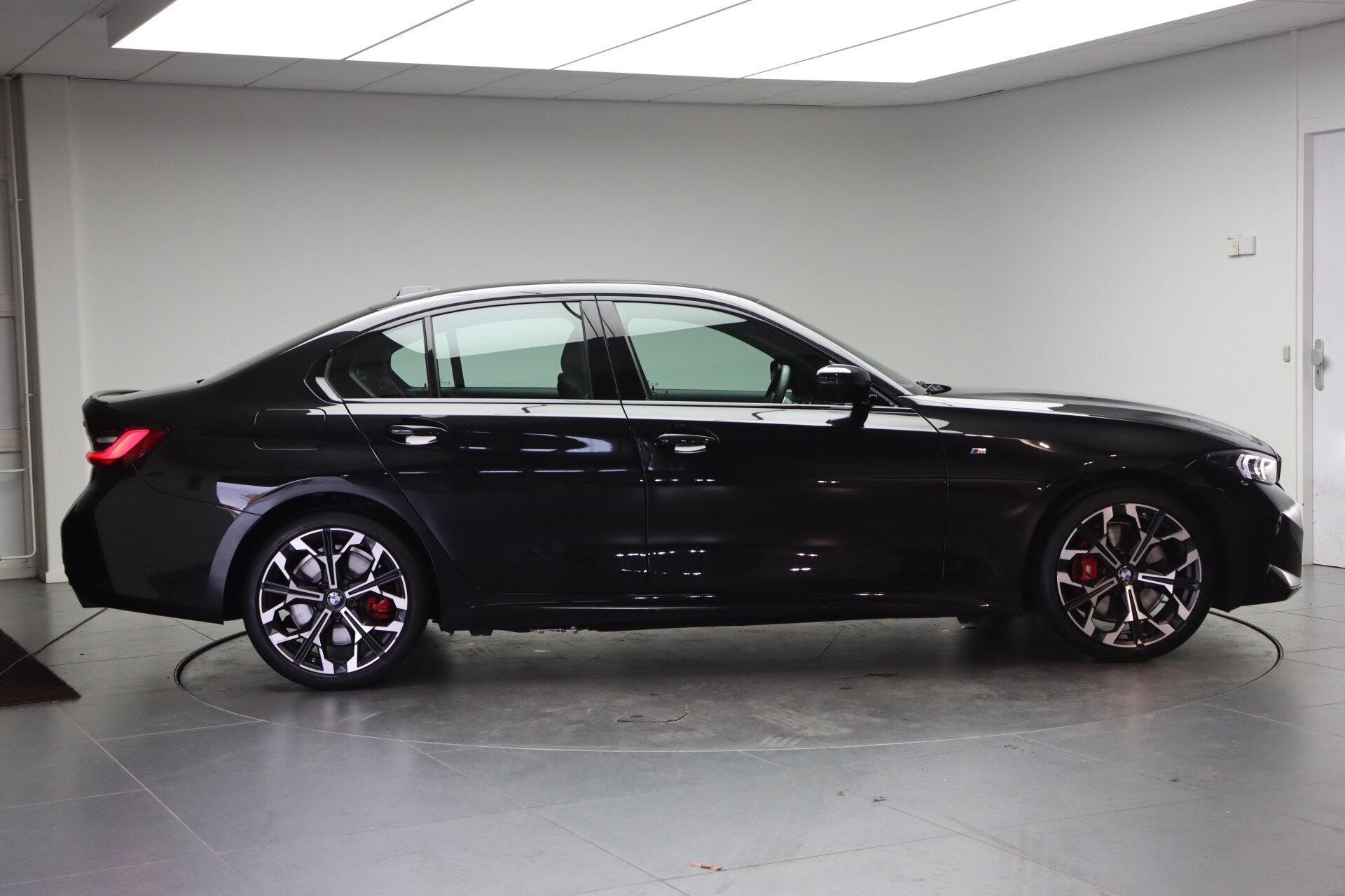 BMW 3 Serie 330e High Executive M Sport Automaat - Afbeelding 4